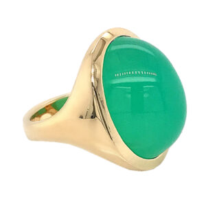 Silverhorn Jewelers Chrysoprase ring cabochon 24 carats in 18 karat yellow gold