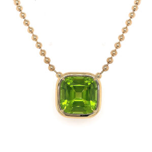 Silverhorn Jewelers Peridot Pendant set in 18kt yellow gold