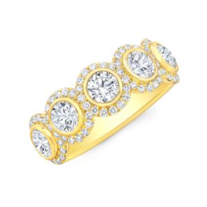 Gold round cut diamond ring