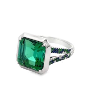Green Tourmaline Ring in Platinum